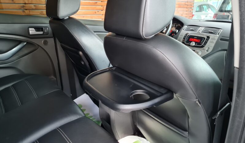 FORD KUGA 2,0 TDCI automat 4×4 TITANIUM full